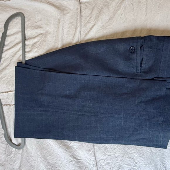 Banana Republic - Two Pair Men’s Dress Pants, 30x30 Tailored Slim Fit, Navy,Gray - Picture 5 of 10